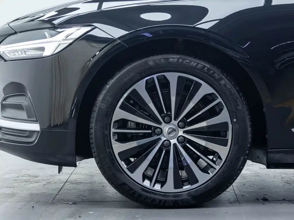 VOLVO S90 2022