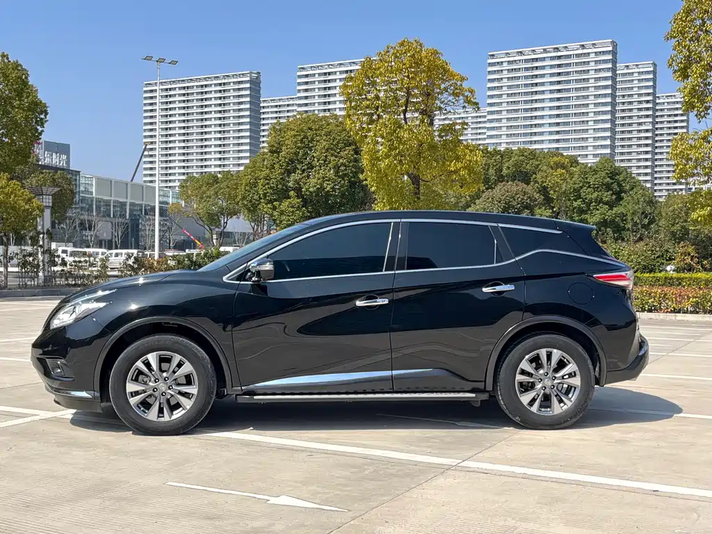 NISSAN MURANO 2021