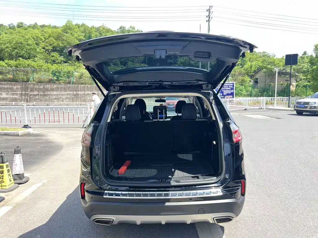 FORD EDGE 2022