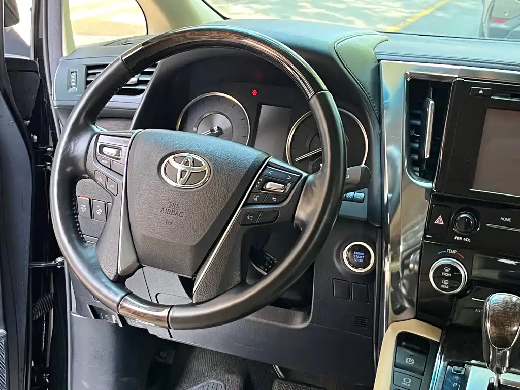 TOYOTA ALPHARD 2019
