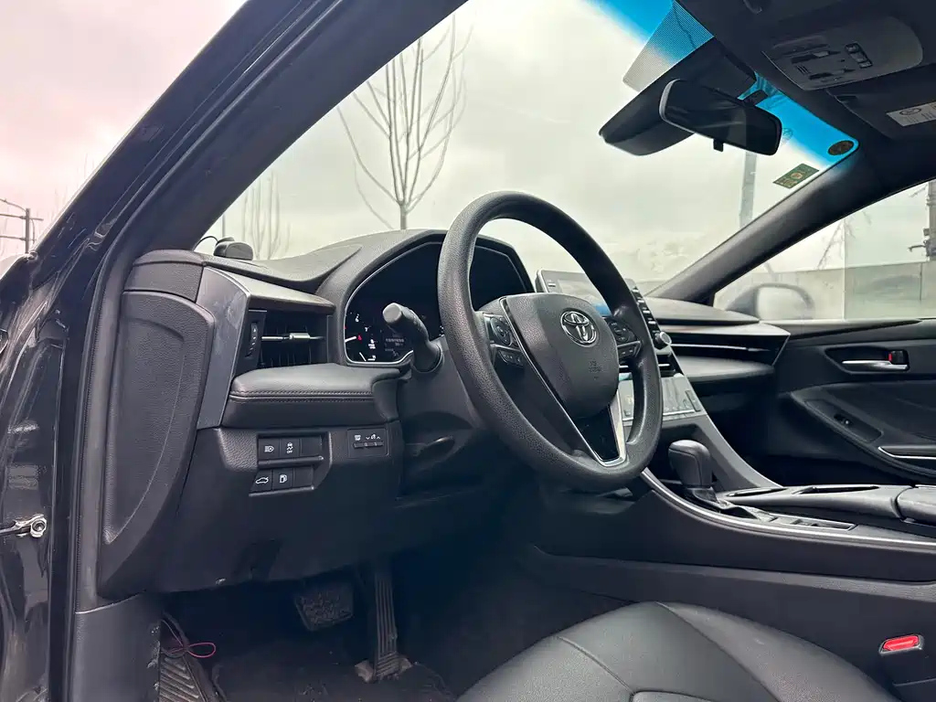 TOYOTA AVALON 2020
