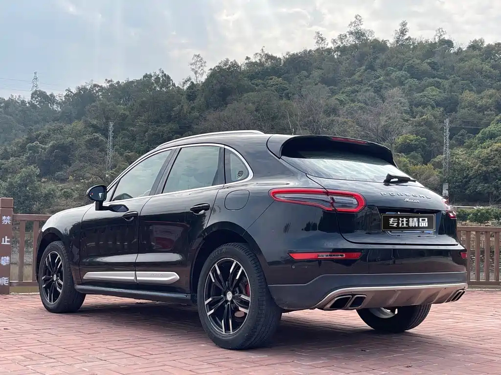 ZOTYE SR9 2017