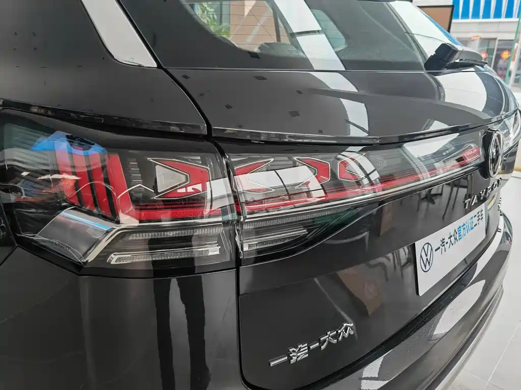 VOLKSWAGEN TAYRON 2024