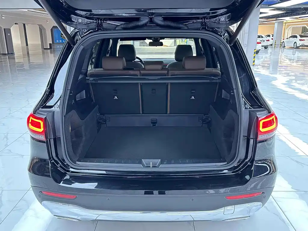 MERCEDES BENZ GLB 2021