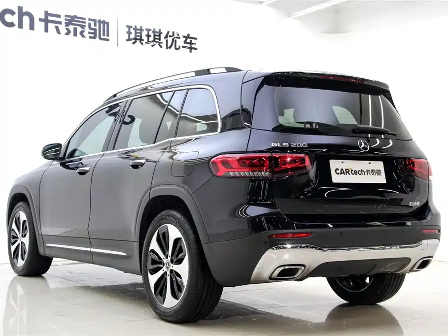 MERCEDES BENZ GLB 2021
