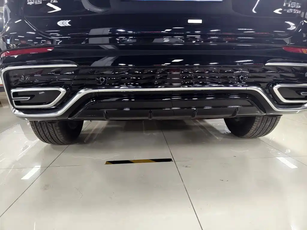 HONGQI HS5 2023