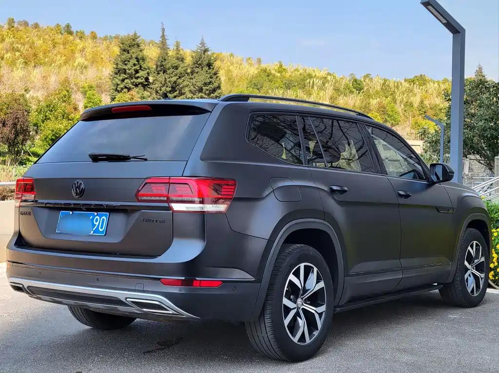 VOLKSWAGEN TOURAN 2020