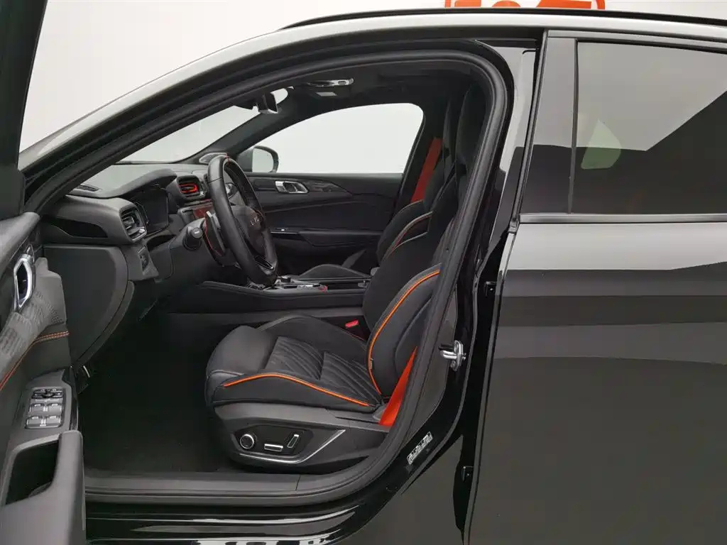 LYNK&CO 02 HATCHBACK 2022