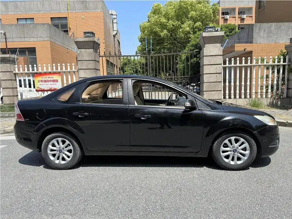 FORD FOCUS 2013
