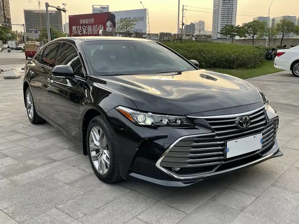 TOYOTA AVALON 2020
