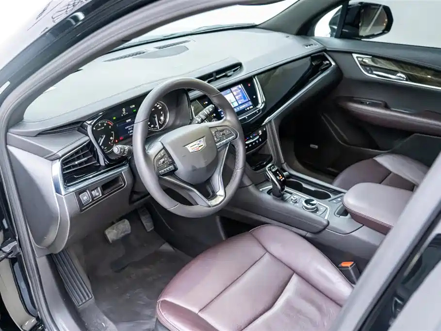 CADILLAC XT6 2021