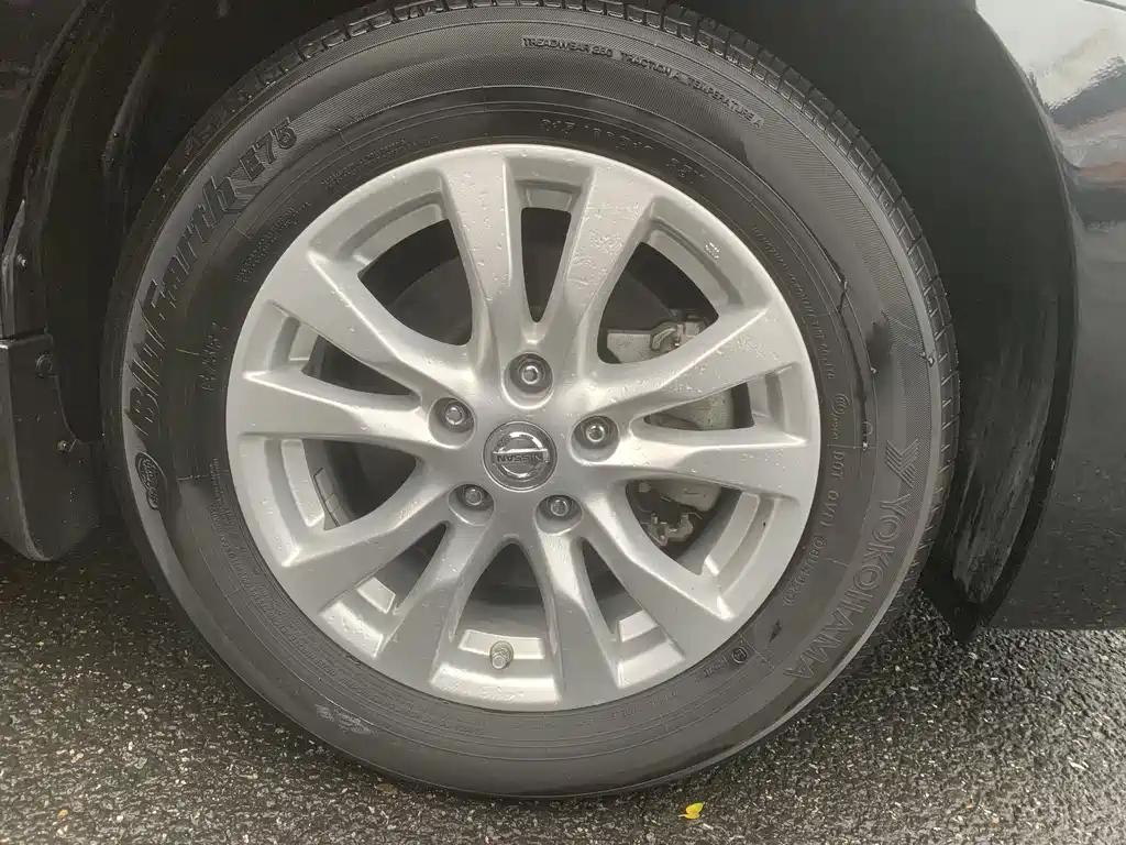 NISSAN TEANA 2016