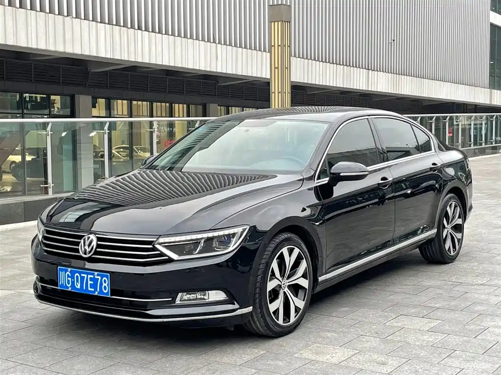 VOLKSWAGEN MAGOTAN 2018