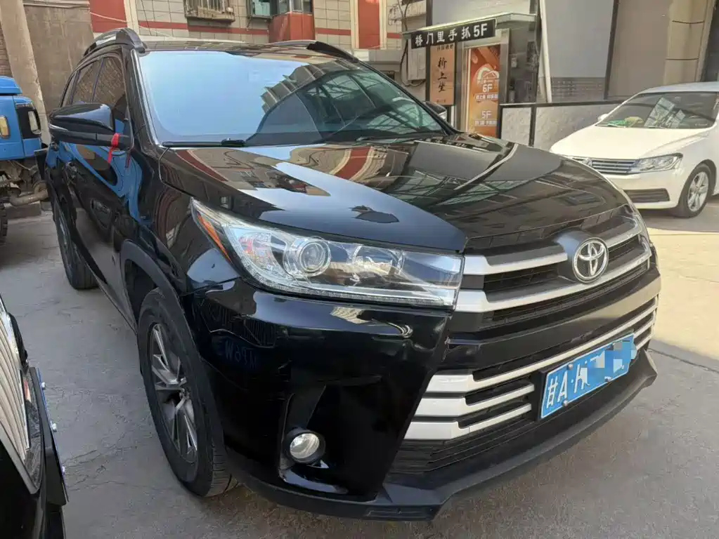 TOYOTA HIGHLANDER 2018