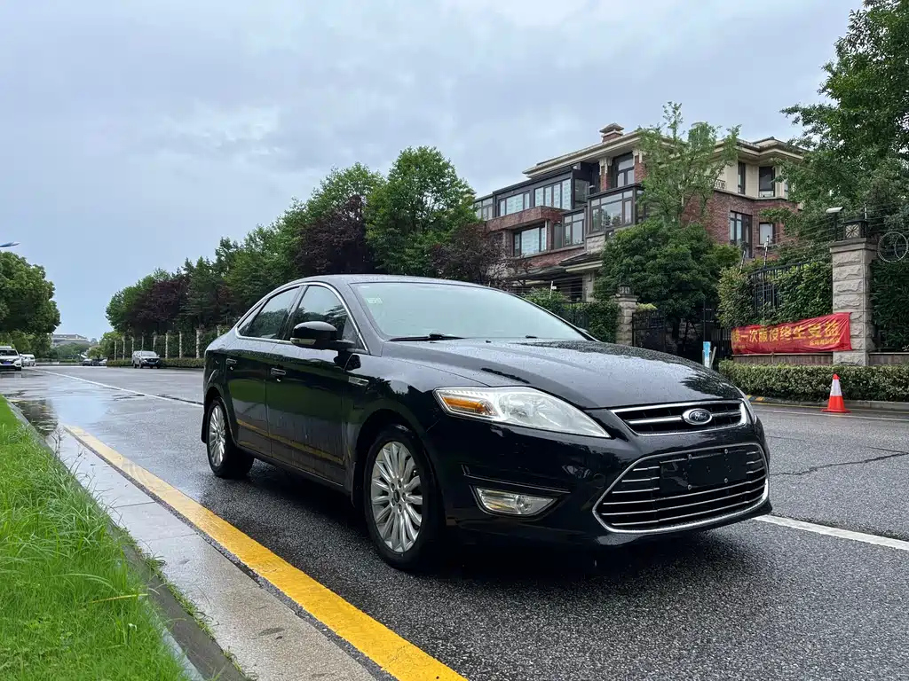 FORD MONDEO - WINNER 2011