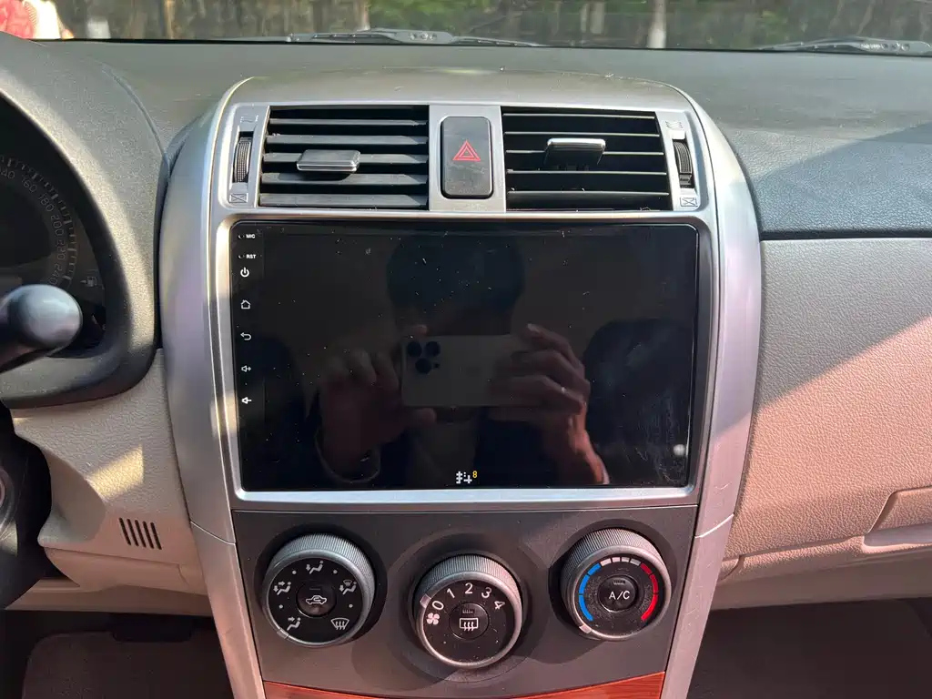 TOYOTA COROLLA 2013
