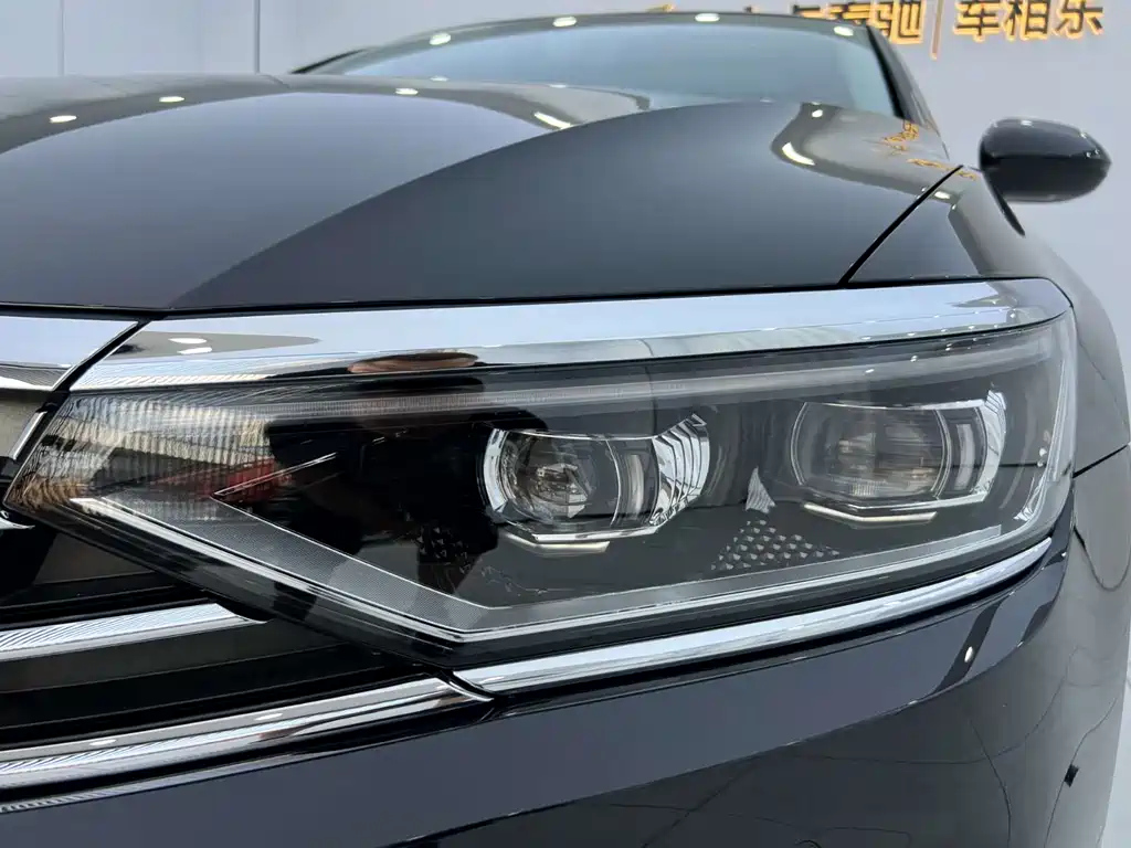 VOLKSWAGEN MAGOTAN 2022