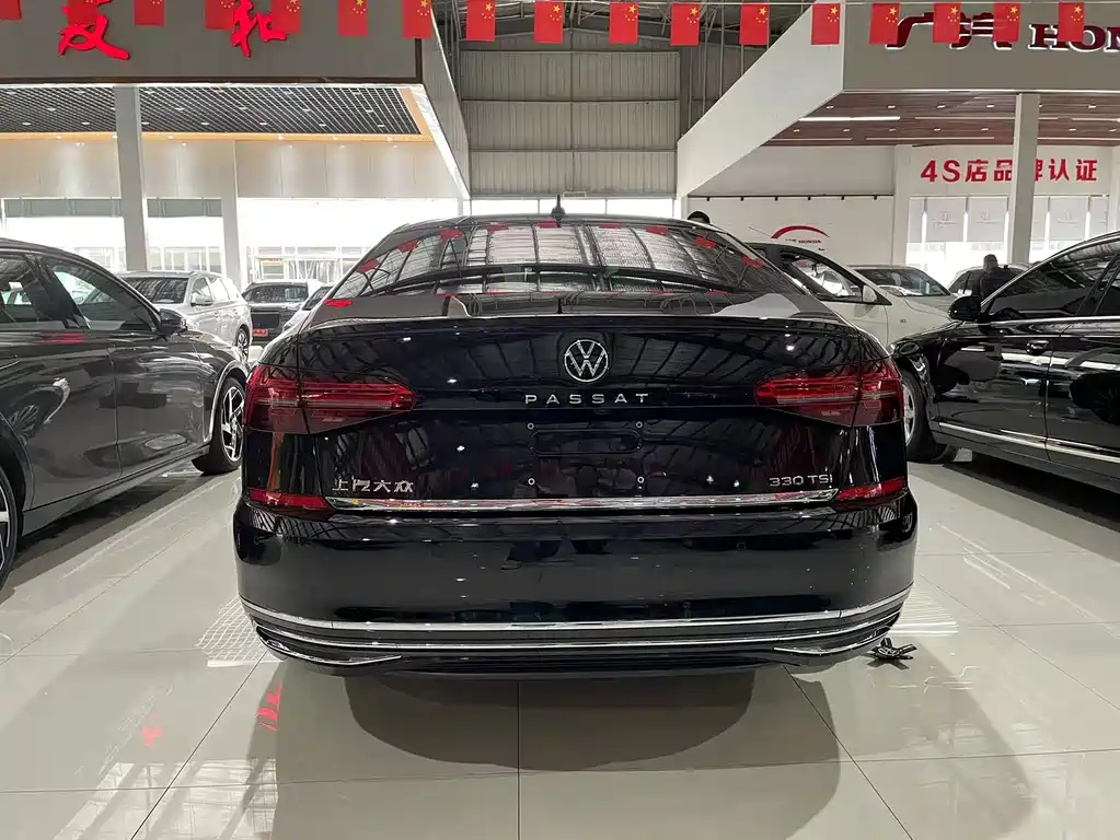 VOLKSWAGEN PASSAT 2021