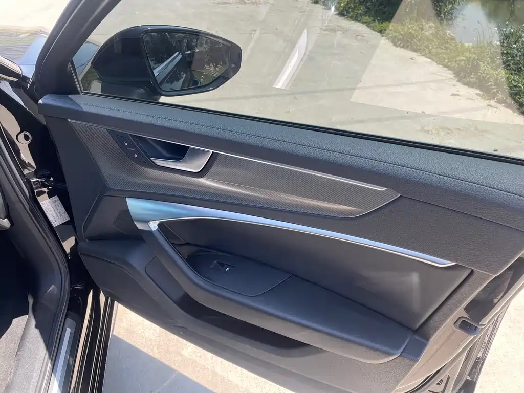AUDI A6L 2020