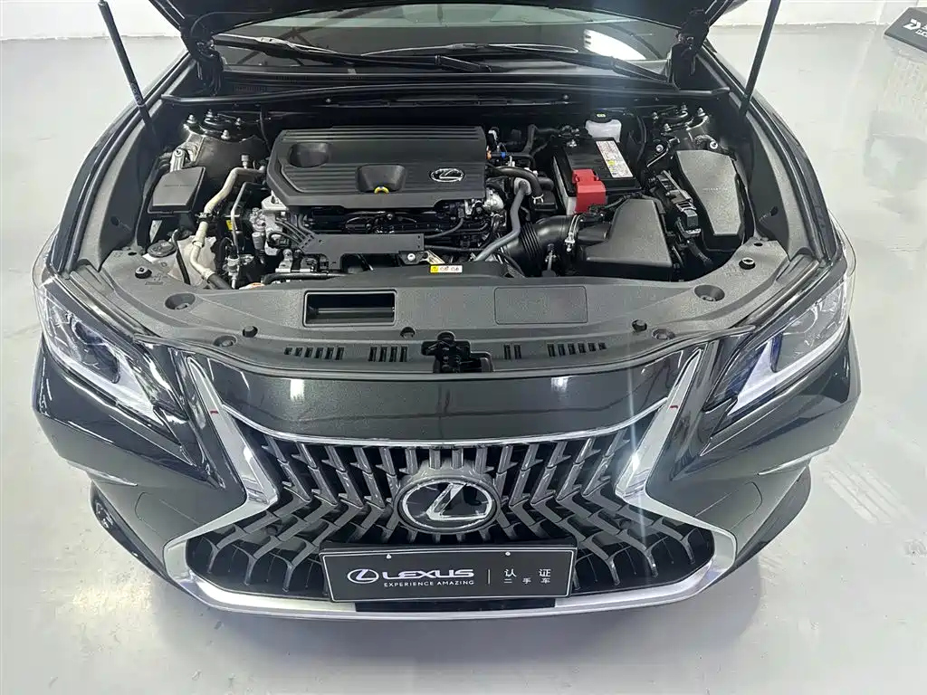 LEXUS ES 2023