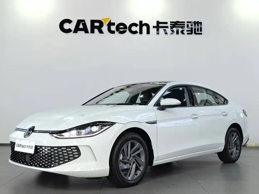 VOLKSWAGEN LAMANDO 2024