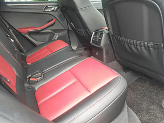 PORSCHE MACAN 2024 YEAR MACAN 2.0T 2024