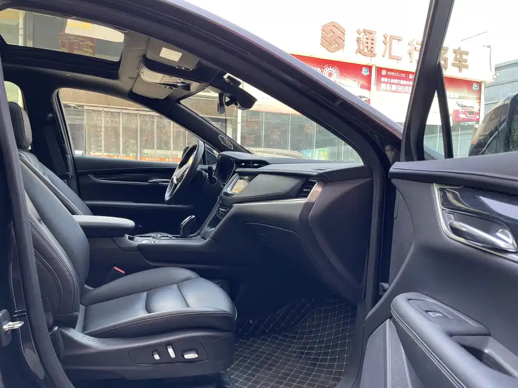 CADILLAC XT5 2022