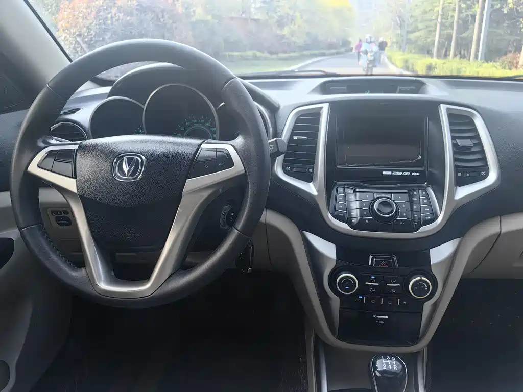 CHANGAN EADO 2013