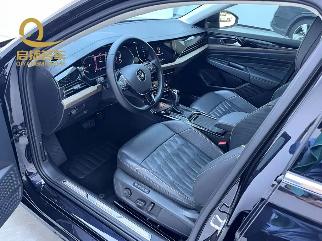 VOLKSWAGEN PASSAT 2021