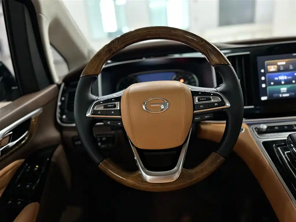 TRUMPCHI M8 2022