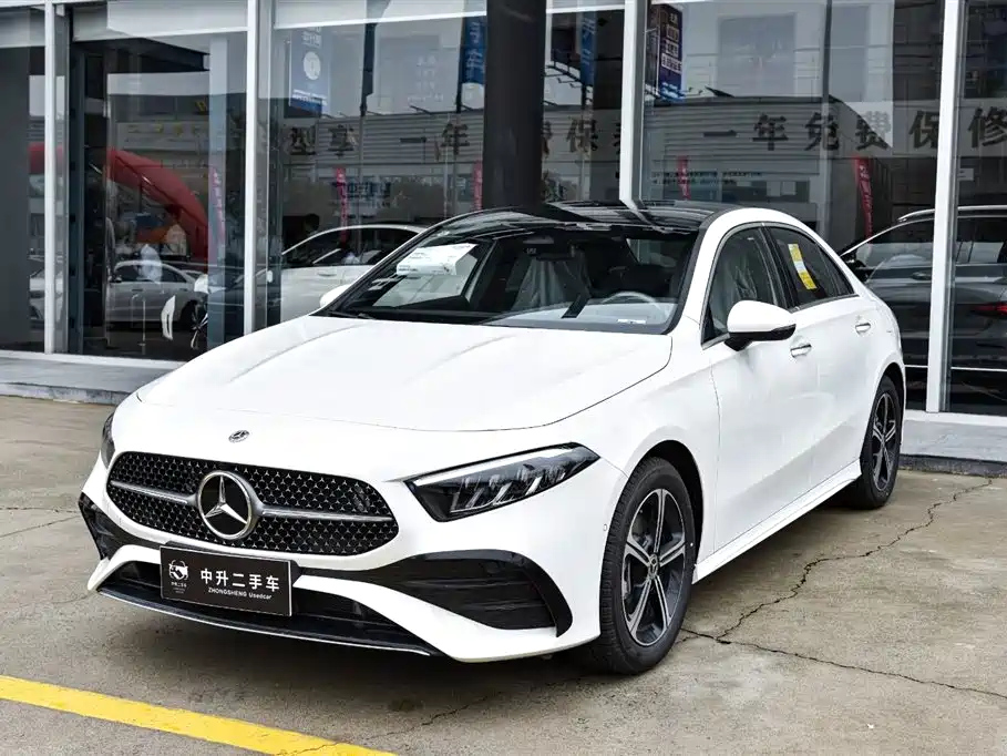MERCEDES BENZ A-CLASS 2024