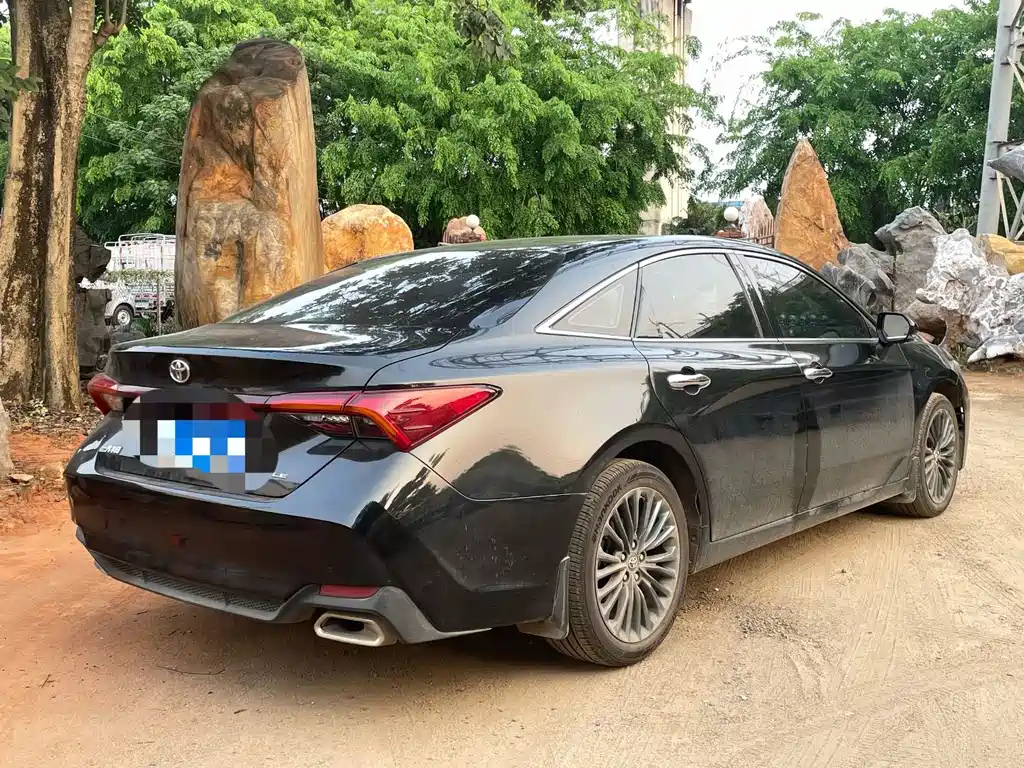 TOYOTA AVALON 2019