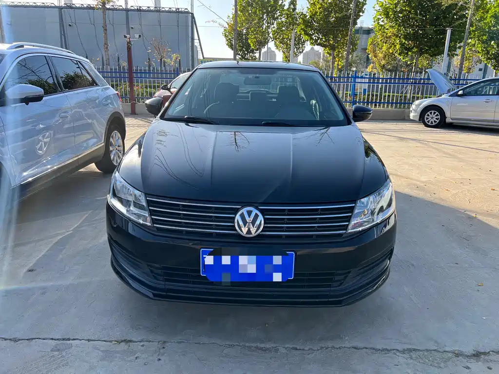 VOLKSWAGEN LAVIDA 2016
