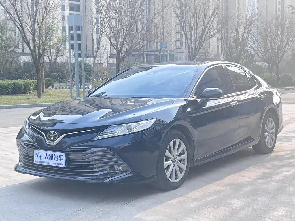 TOYOTA CAMRY 2018