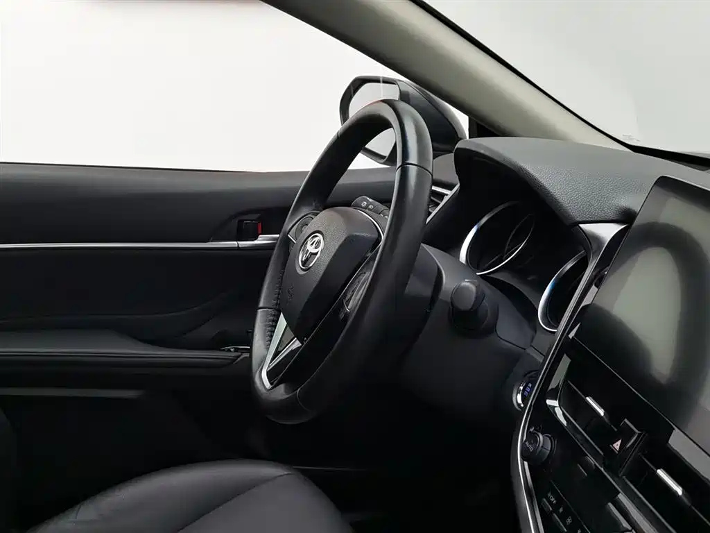 TOYOTA CAMRY 2022
