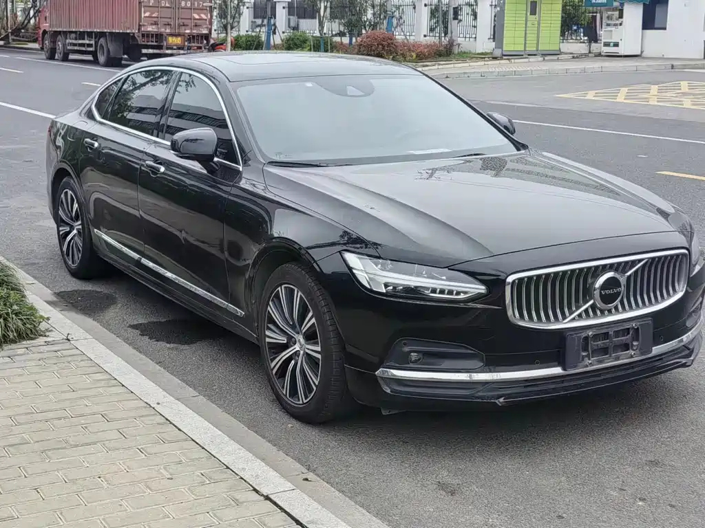 VOLVO S90 2020