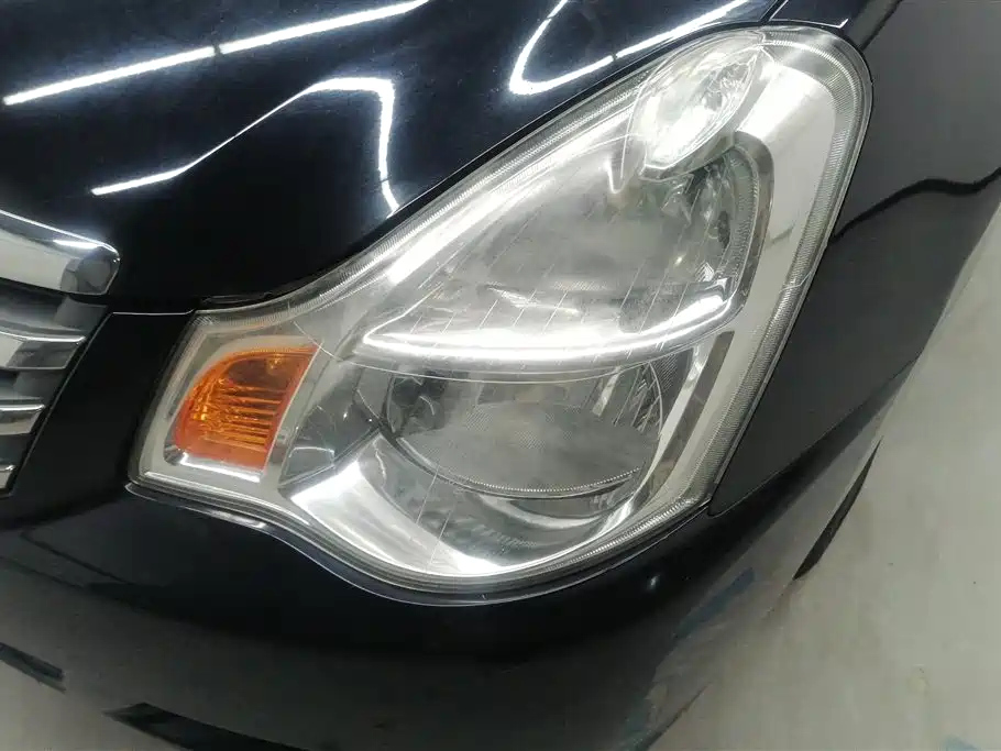 NISSAN SYLPHY 2016