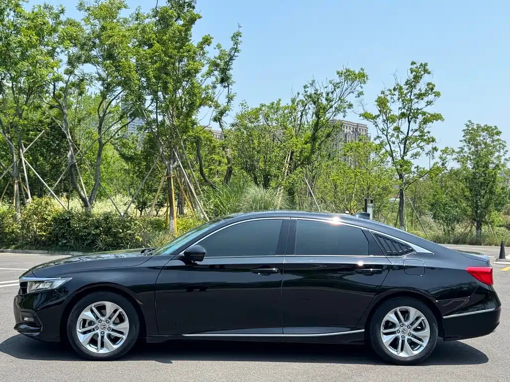 HONDA ACCORD 2021
