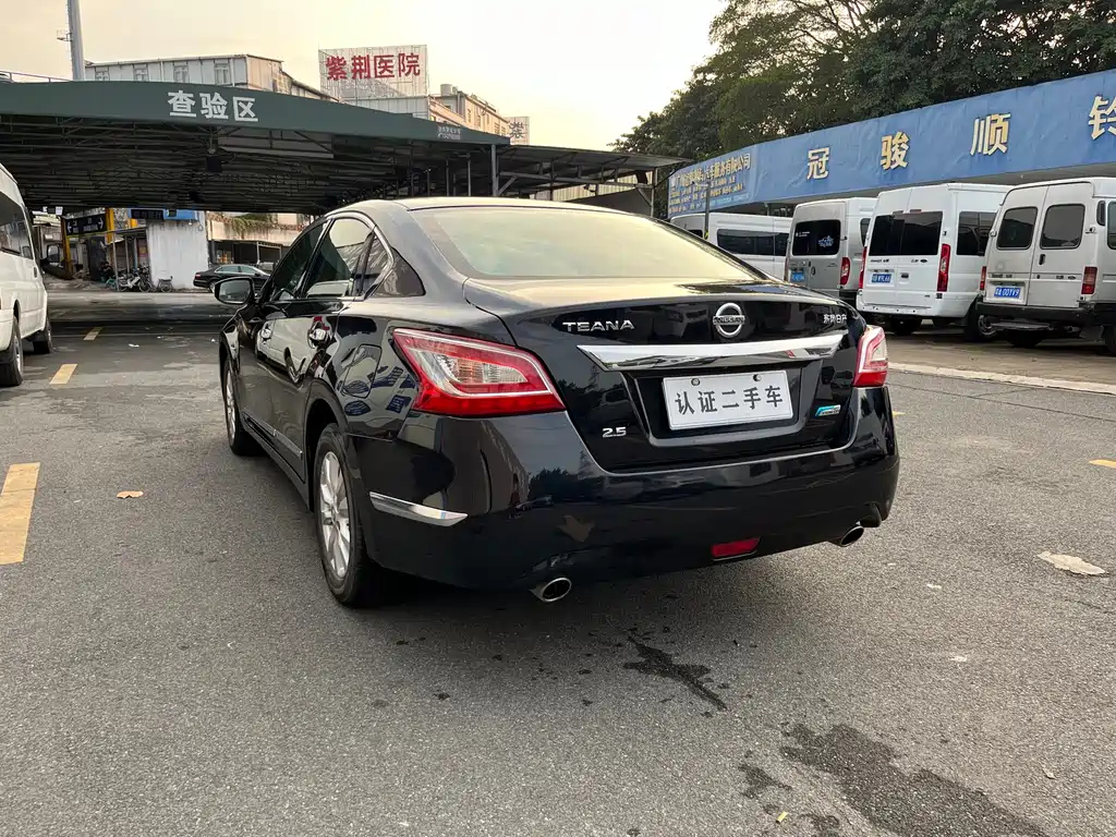 NISSAN TEANA 2016