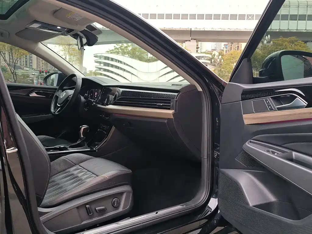 VOLKSWAGEN PASSAT 2021