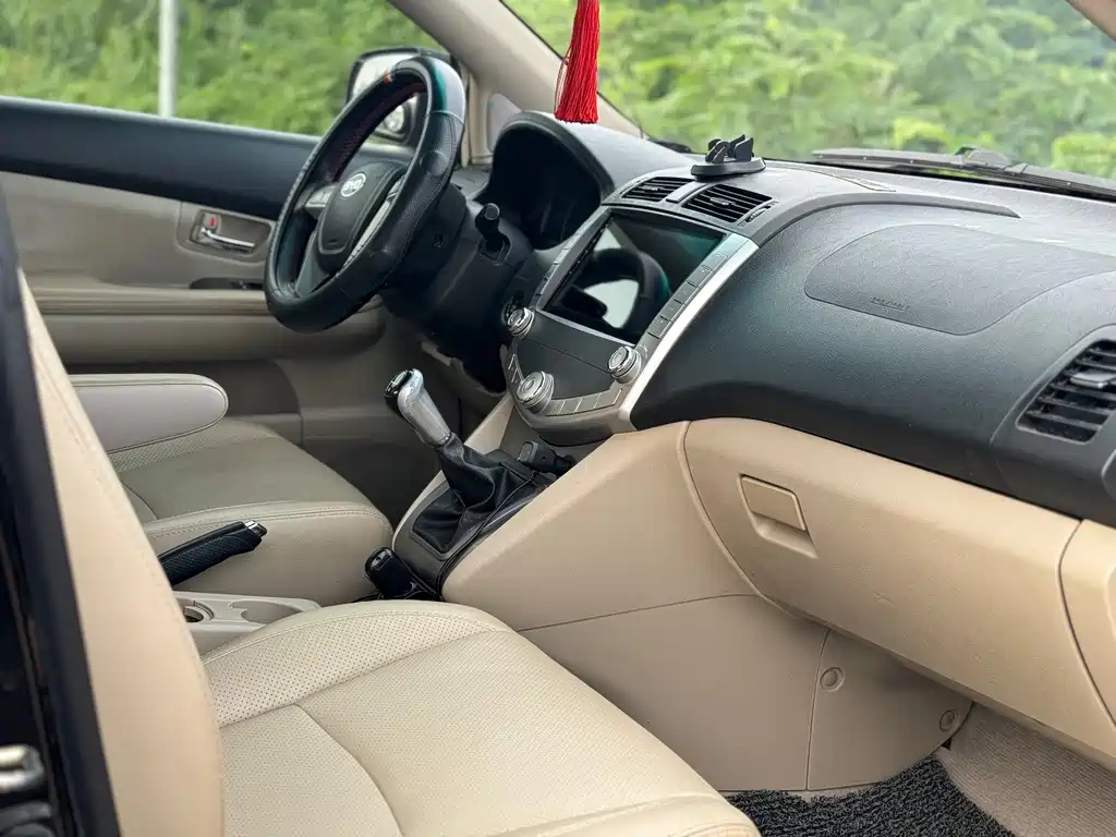 BYD S6 2013