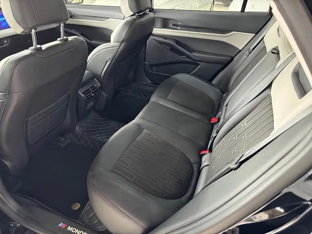 FORD MONDEO 2022