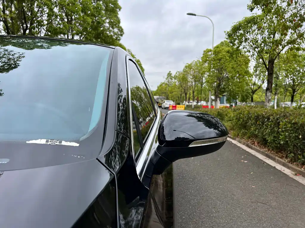 VOLKSWAGEN MAGOTAN 2023