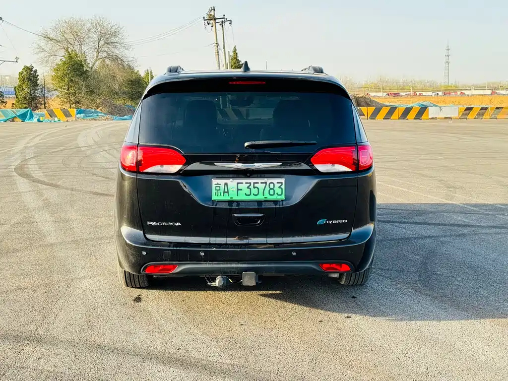 CHRYSLER OTHER 2018