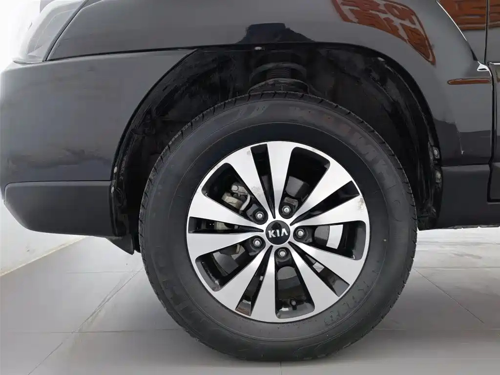KIA SPORTAGE 2015