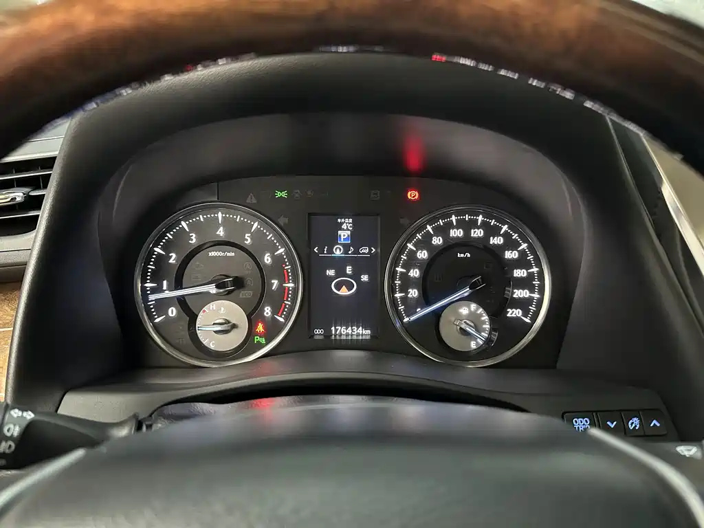 TOYOTA ALPHARD 2017