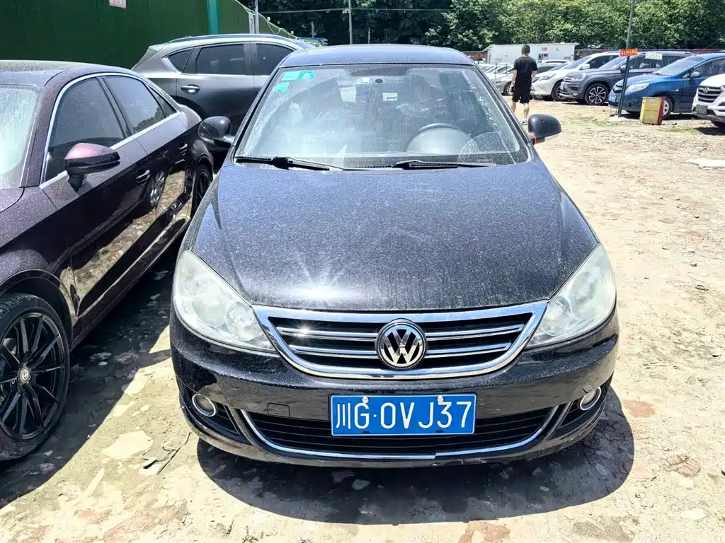 VOLKSWAGEN LAVIDA 2012