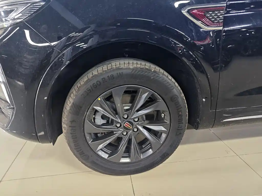 HONGQI HS5 2023