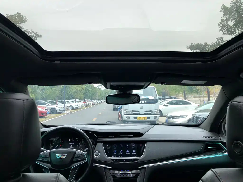 CADILLAC XT5 2020