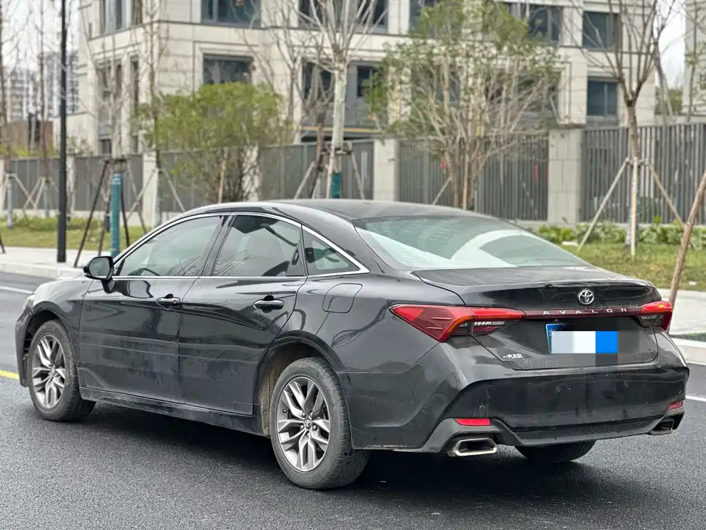 TOYOTA AVALON 2020